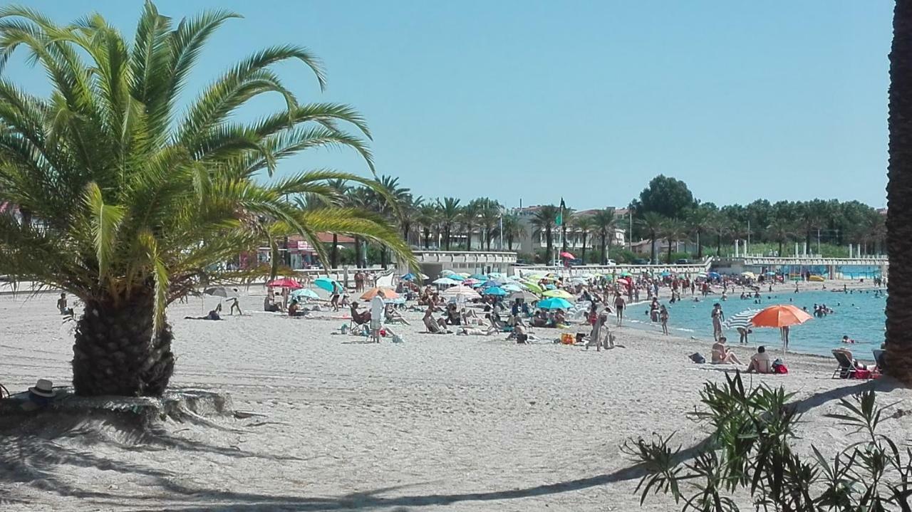 גולף-ז'ואן Grand Studio Climatise En Bord De Mer Avec Parking Securise מראה חיצוני תמונה
